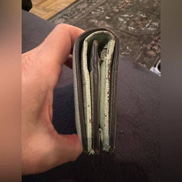 Gucci 2022 Star Bananya Compact Wallet - Picture 4 of 11